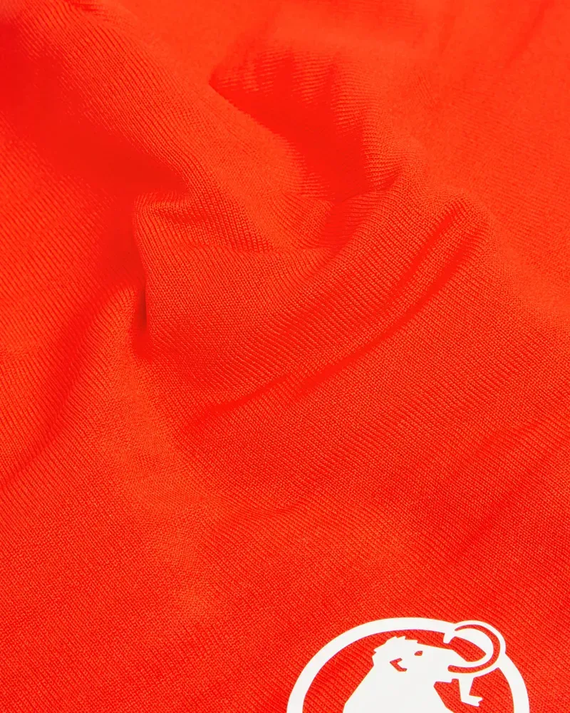 Mammut Taiss Beanie in Mammut Red-2