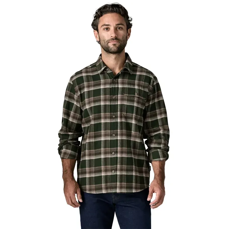 Patagonia Long-Sleeved Lightweight Fjord Flannel Shirt in Cozy Cabin: Treeline Green-1