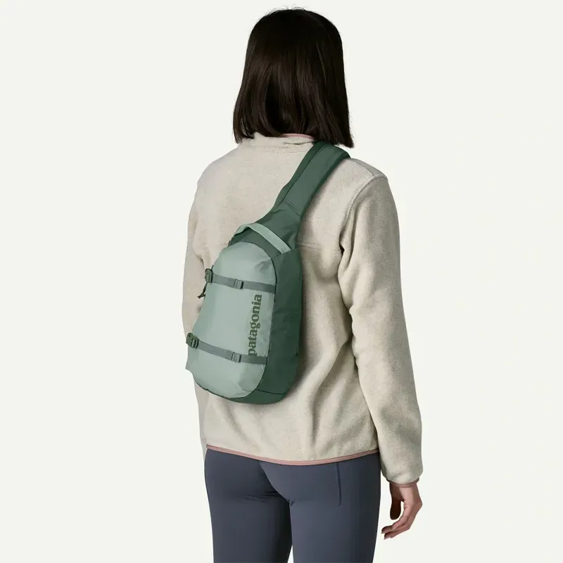 Patagonia Atom 8L Sling in Cover Green-2
