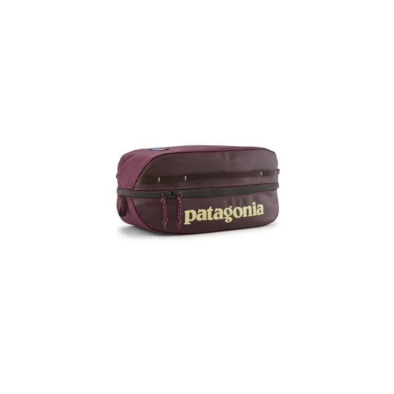 Patagonia Black Hole 6L Cube in Berry Fig