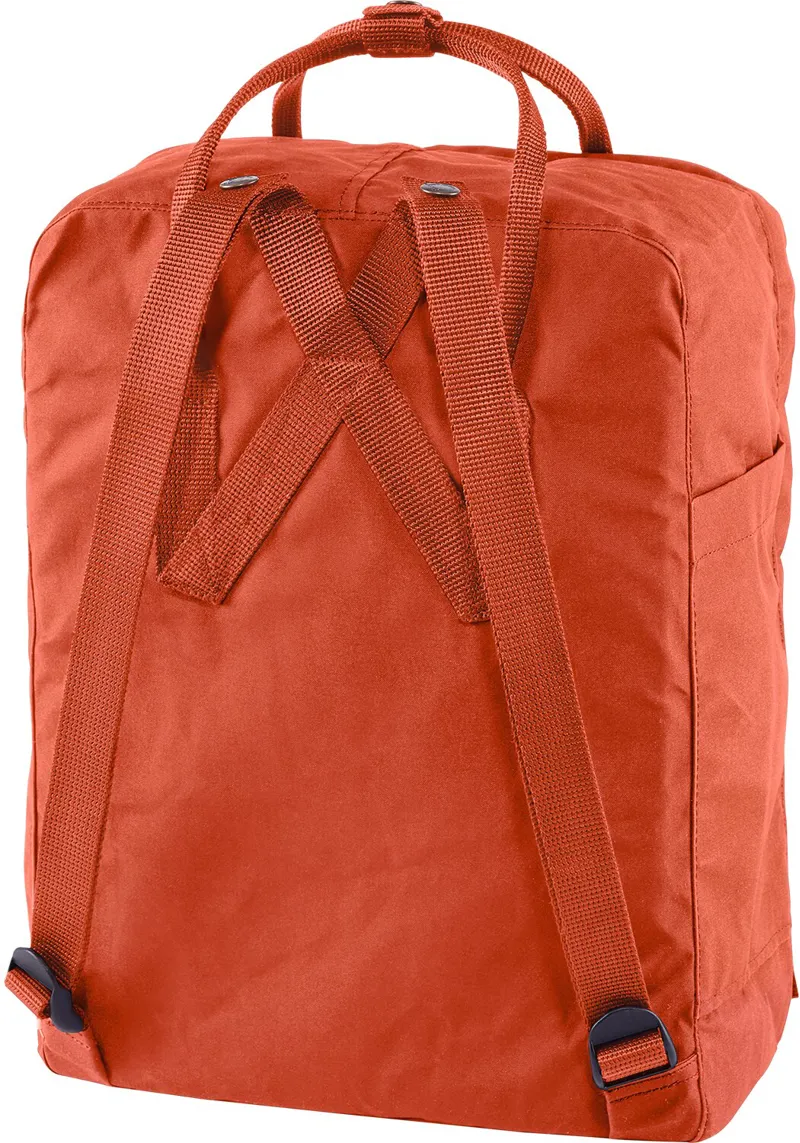 Fjallraven Kanken in Rowan Red-1