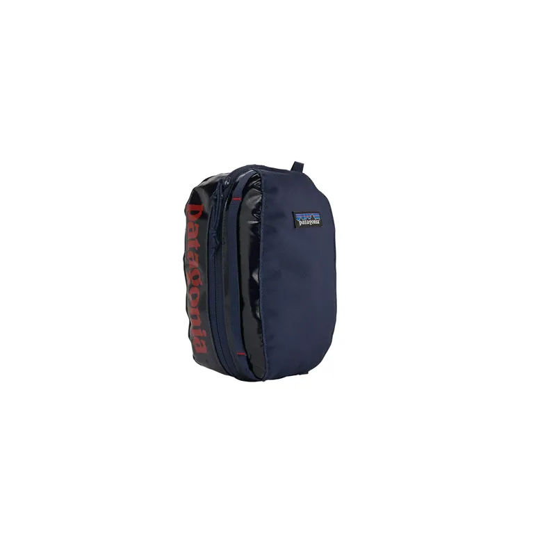 Patagonia Small Black Hole Cube in Classic Navy