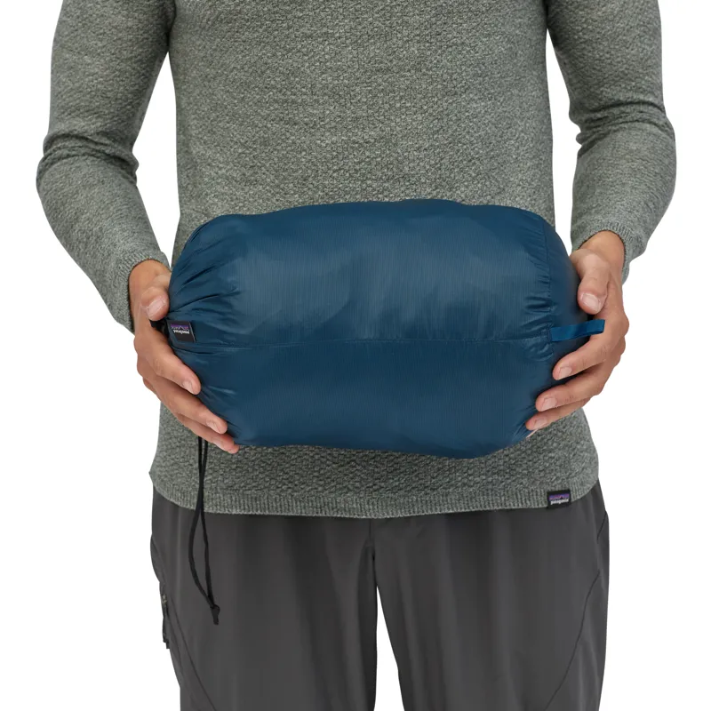 Patagonia DAS Parka in Blue -5