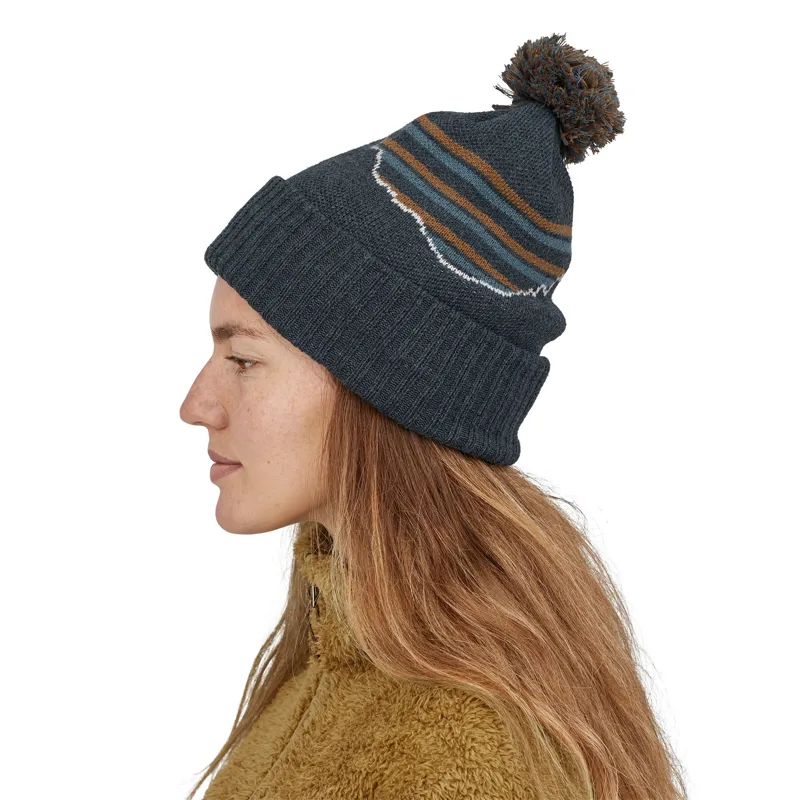 Patagonia Powder Town Beanie in Fitz Roy Stripe Knit: Smolder Blue-2