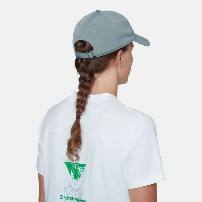 Mammut Baseball Cap in Strata-3