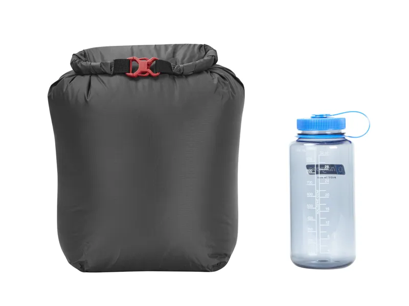 Mountain Equipment Xeros Long Left Zip Sleeping Bag in Crimson-5