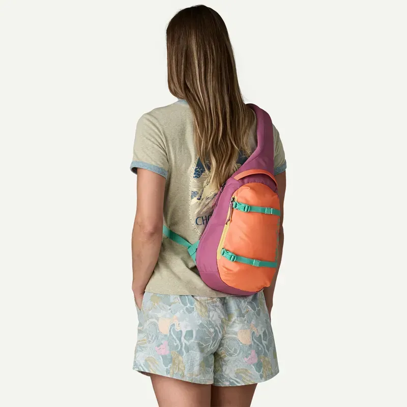 Patagonia Atom 8l Sling Bag in Faded Magenta-2