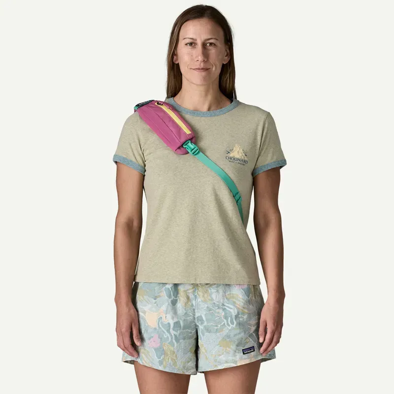 Patagonia Atom 8l Sling Bag in Faded Magenta-3