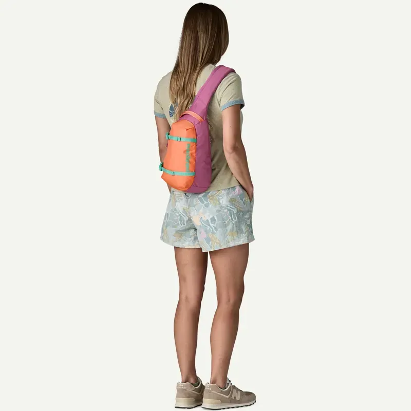 Patagonia Atom 8l Sling Bag in Faded Magenta-4