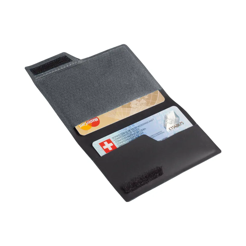 Mammut Ultralight Smart Wallet in Smoke-1