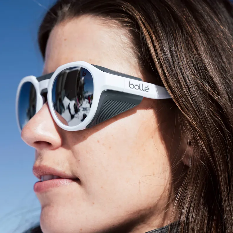 Ascender Medium White Matte - SOLACE4 Brown Gun-1