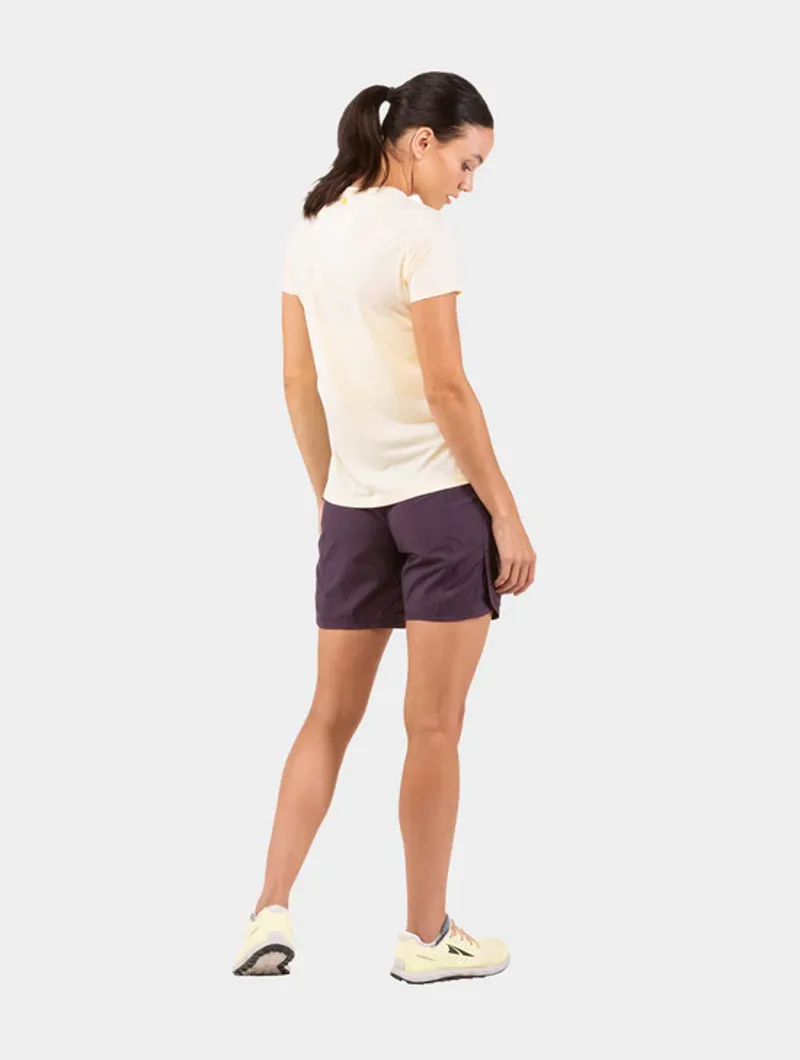 Ronhill Women's Life 7 Unlined Short Nightshade/Solar-2
