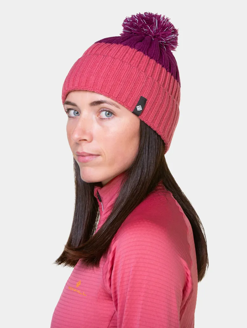 Ronhill Bobble Hat Salsa/Blackcurrant
