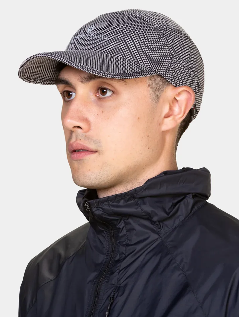 Ronhill Golden hour Cap Black Matrix-2