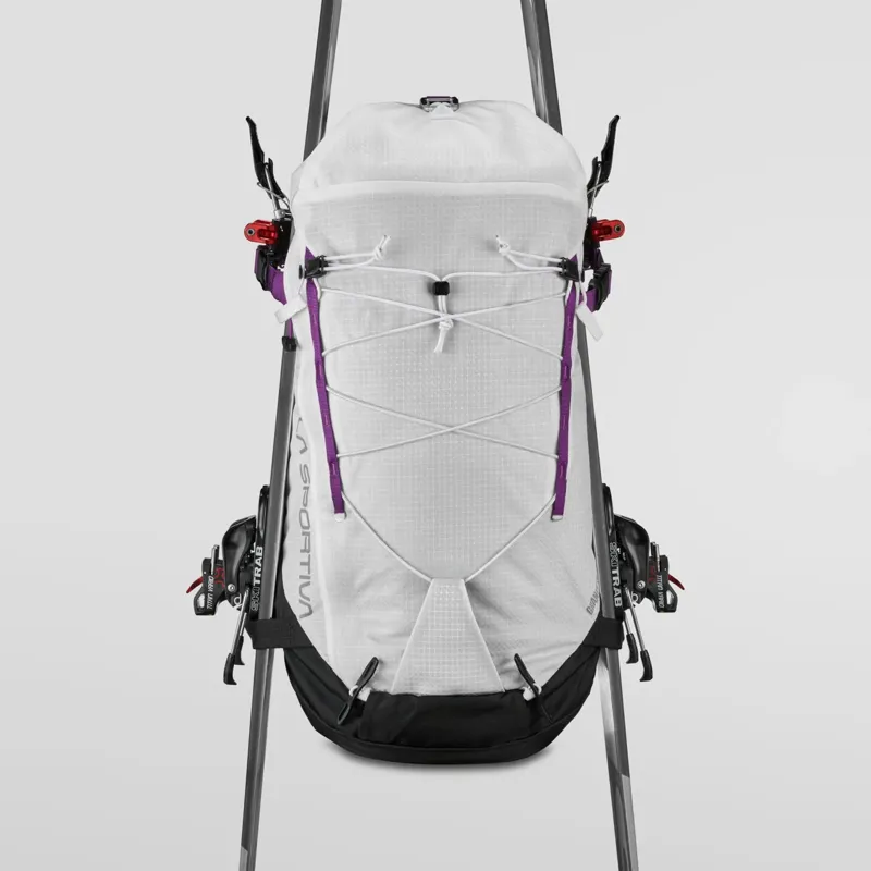 La Sportiva Granite 32 Backpack - Chalk/Black-5