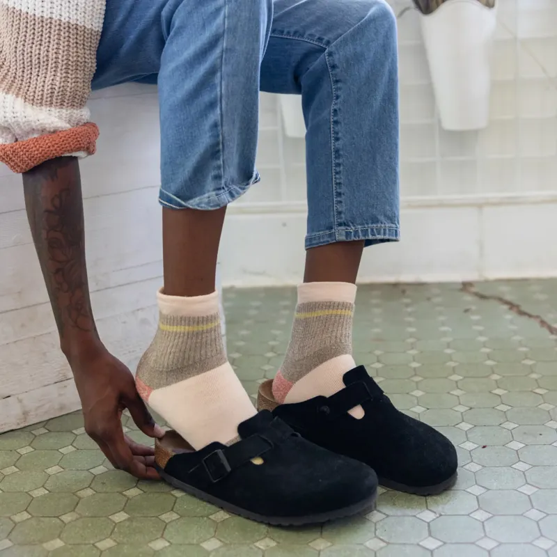 Darn Tough W's Homebase Shorty Dusty Rose-2