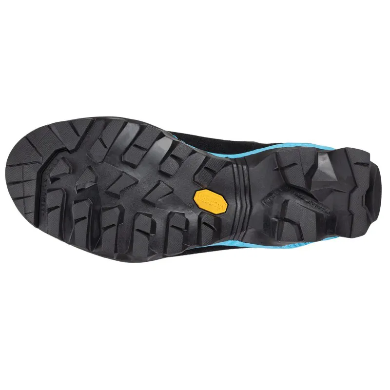 La Sportiva Women's Aequilibrium ST GTX Black-Hibiscus-1