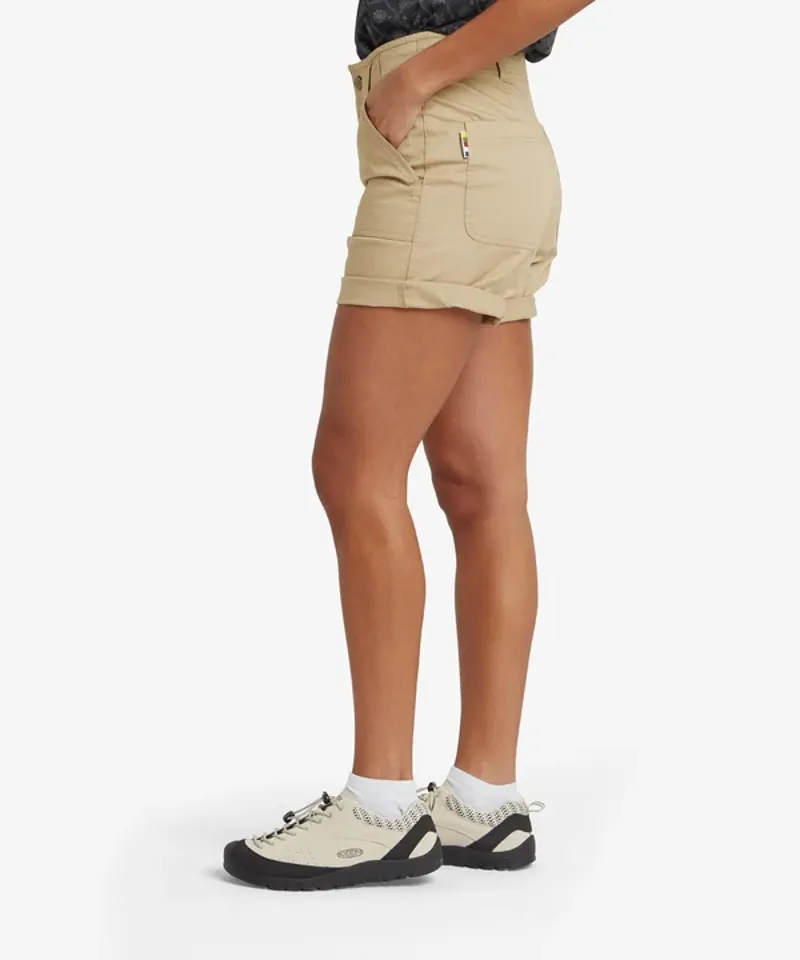 Sherpa Women's Tenjing Short - Bardiya Sand-2