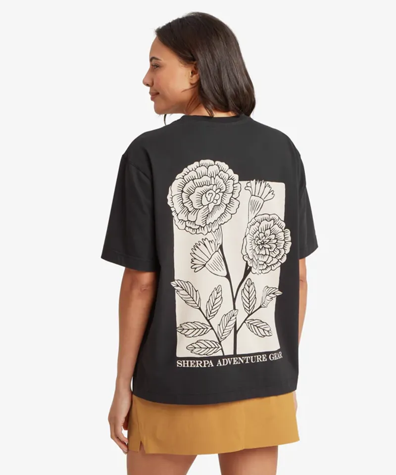 Sherpa Women's Tarcho Marigold T-shirt - Black-3