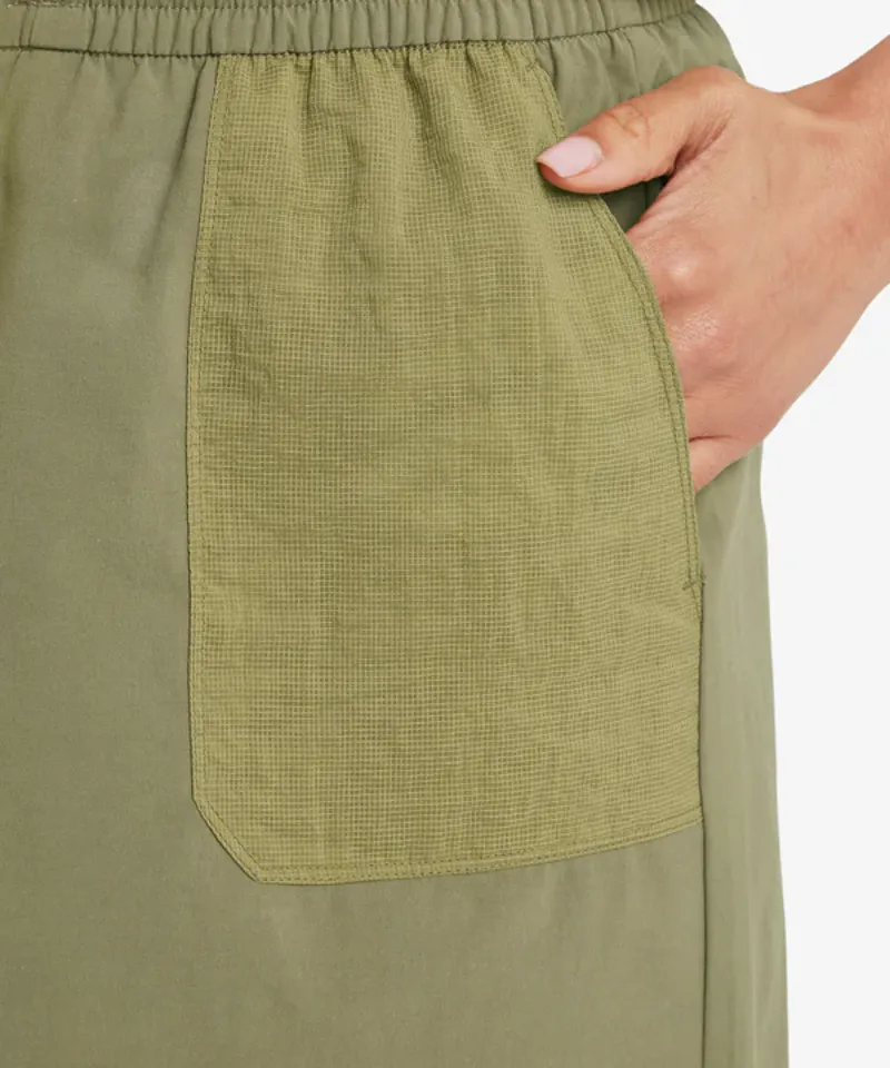 Sherpa Women's Tarcho Retro Skort - Olive-3