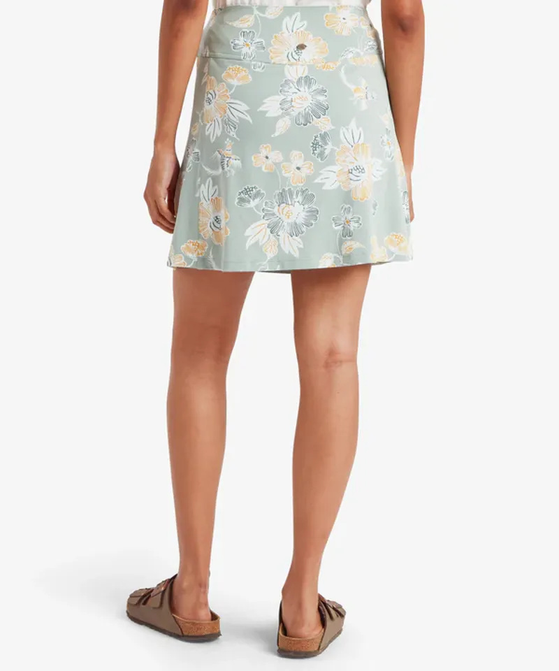 Sherpa Women's Neha Skort Celery Floral-2