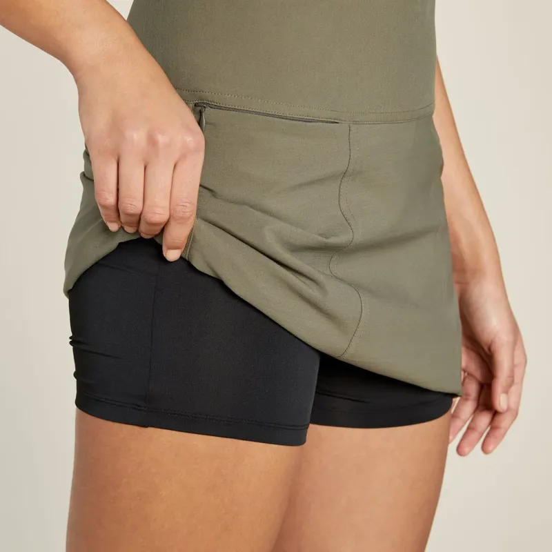 Sherpa Women's Sajilo Skort Black-2