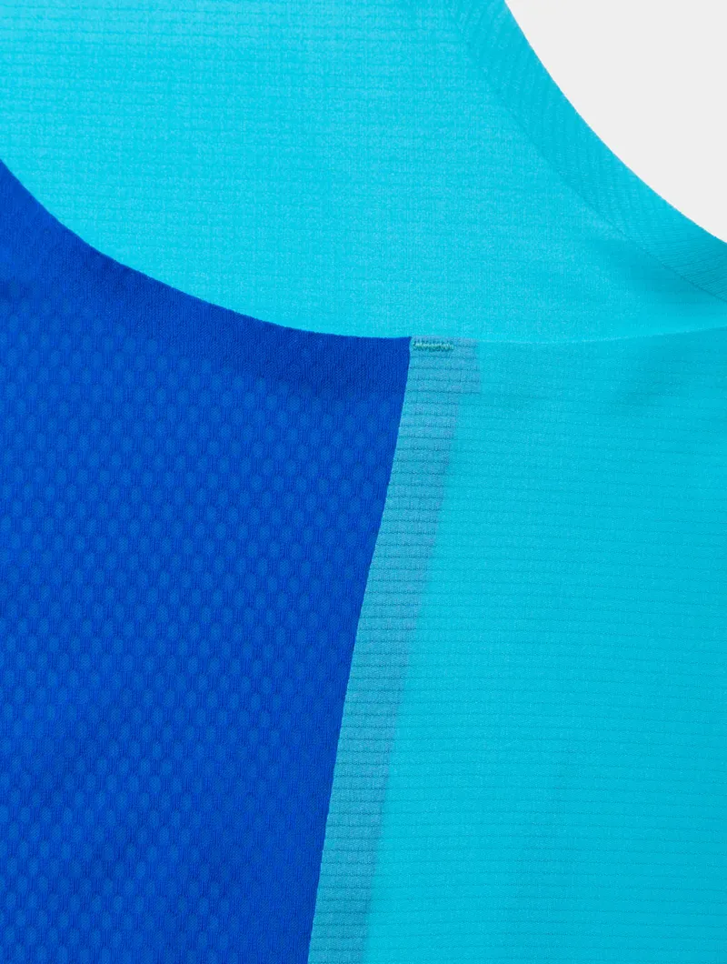 Ronhill Women's Tech Race Vest Aquamint/El Blue-9