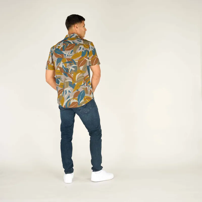 Sherpa Men's Jangbu Short Sleeve Shirt Caramel Sarus Crane-1