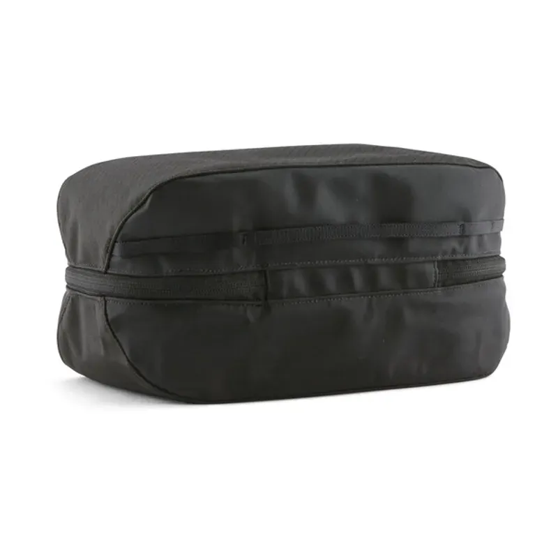 Patagonia Black Hole 6l Cube in Black-1