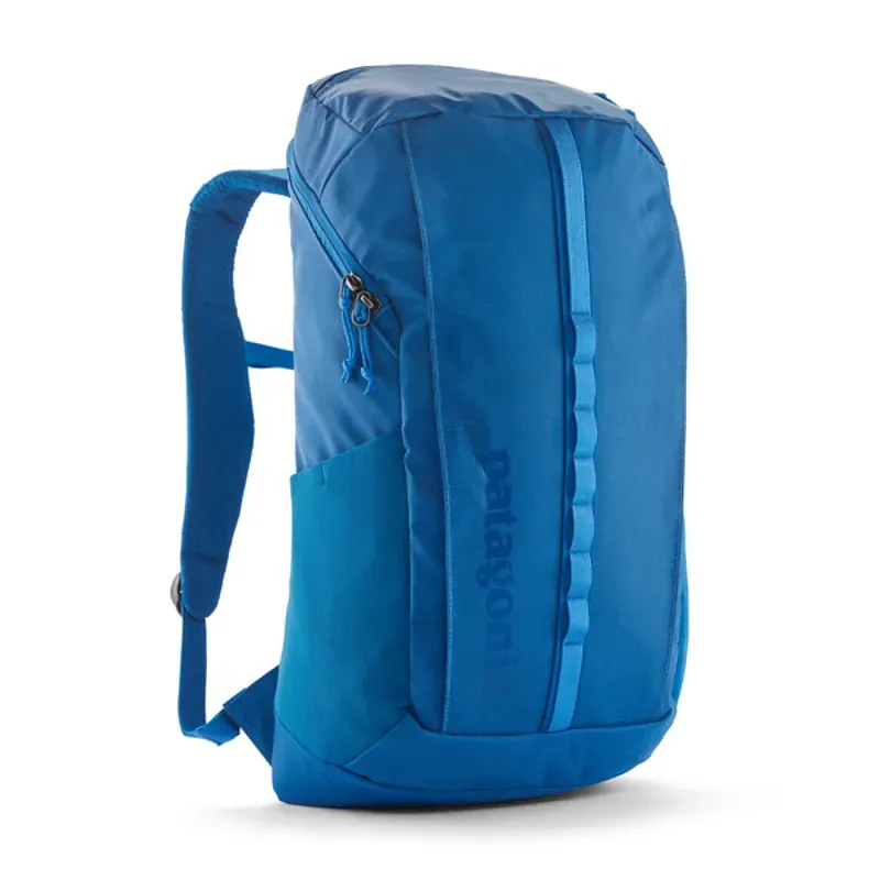 Patagonia Black Hole 25l Pack in Endless Blue