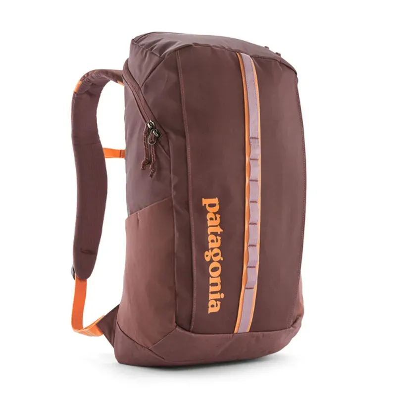 Patagonia Black Hole 25l Pack in Dulse Mauve