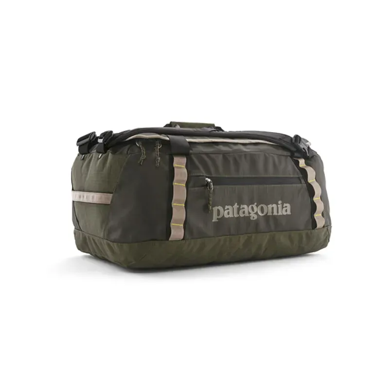 Patagonia Black Hole 40L Duffel Bag in Pine Needle Green